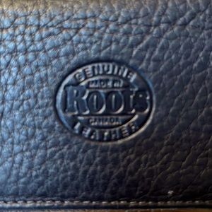 Roots Genuine Leather credit card wallet